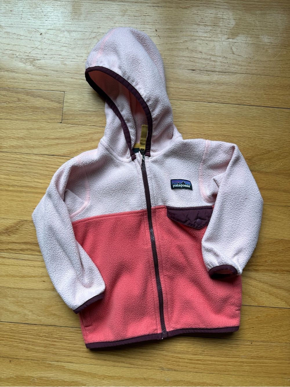Patagonia 12-18 Two-Tone Pink & Coral Fleece Hoodie